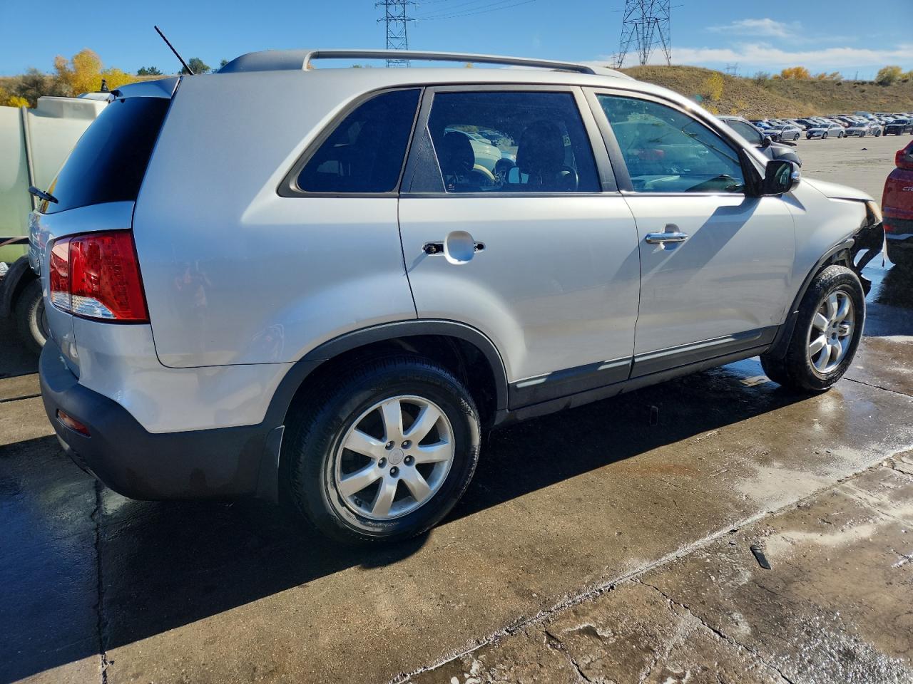 Kia Sorento Base Image 6