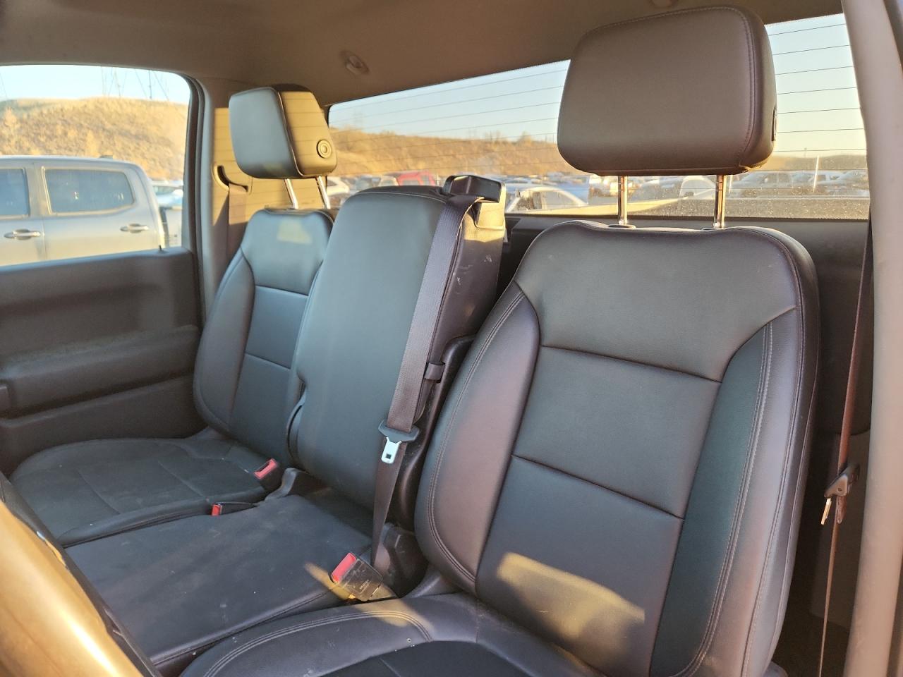 Chevrolet Silverado K1500 Image 5