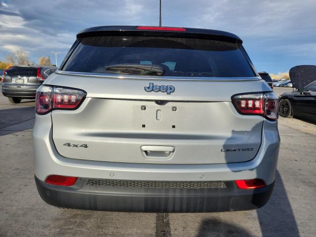 Jeep Compass Limited Image 5