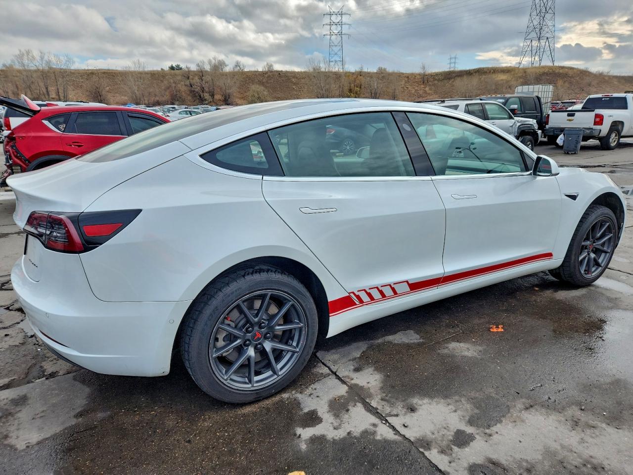 Tesla Model 3 Image 4