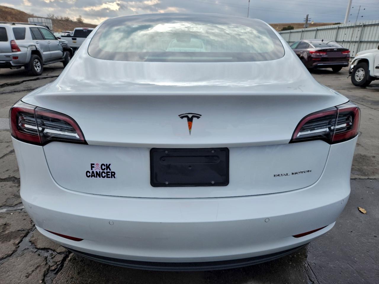 Tesla Model 3 Image 7