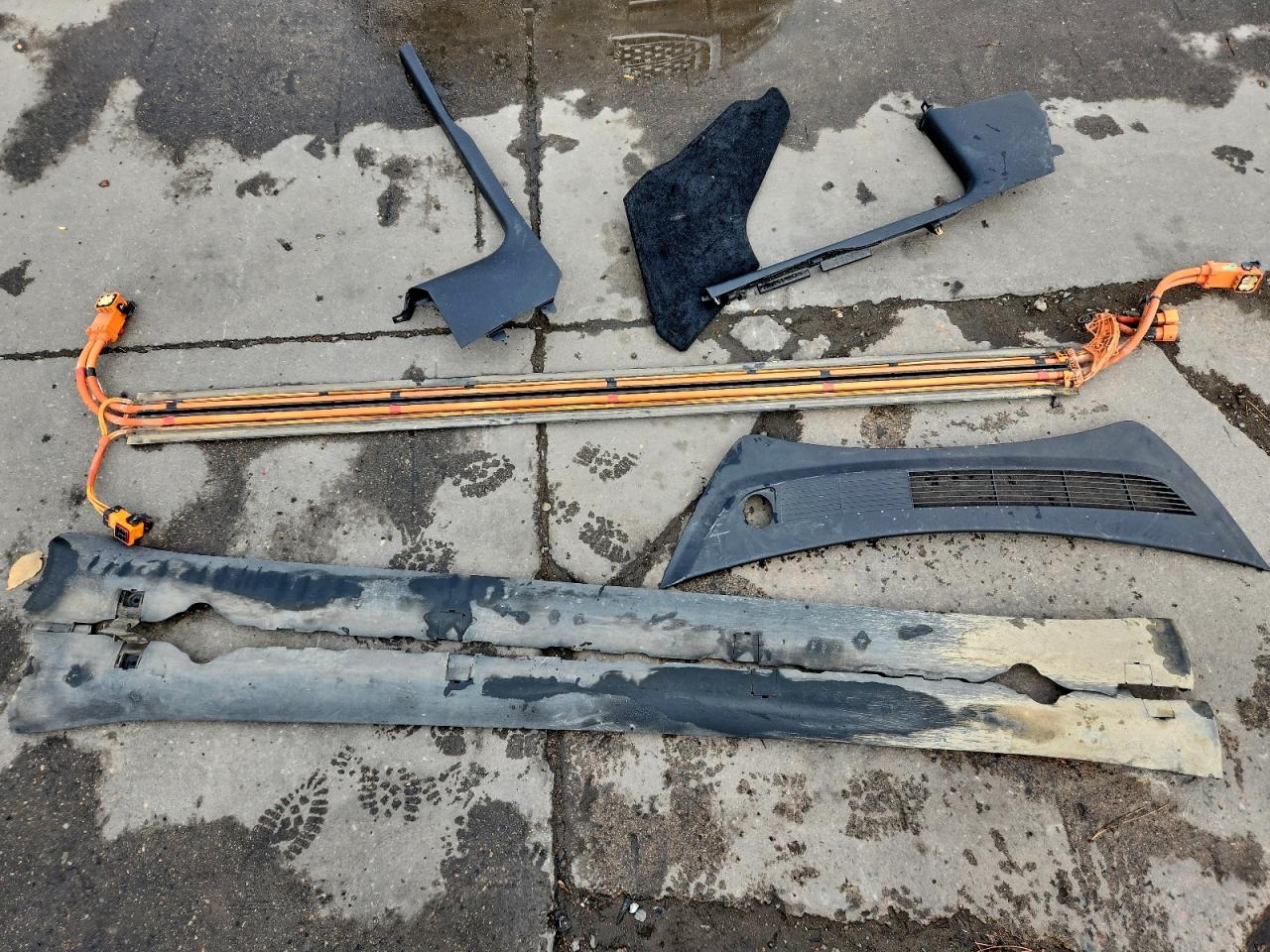 Tesla Model 3 Image 10