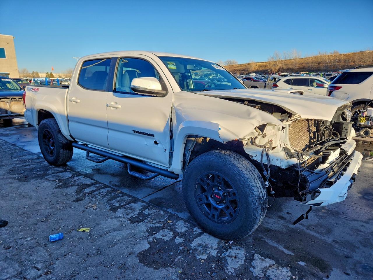 Toyota Tacoma Double Cab Image 13