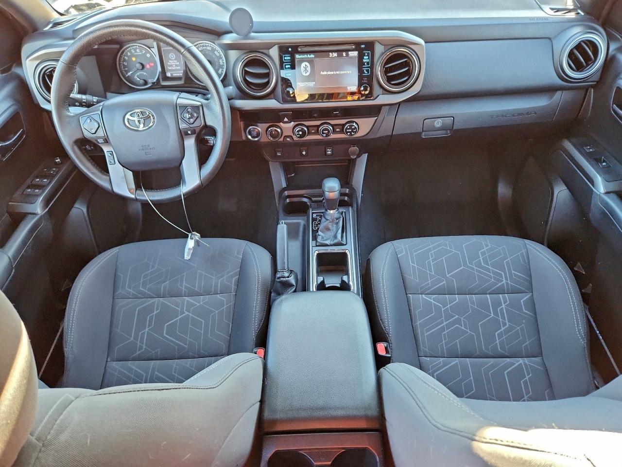 Toyota Tacoma Double Cab Image 5