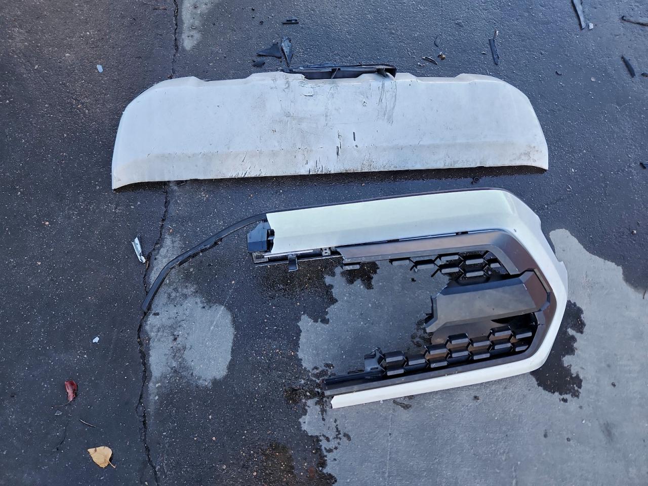 Toyota Tacoma Double Cab Image 9