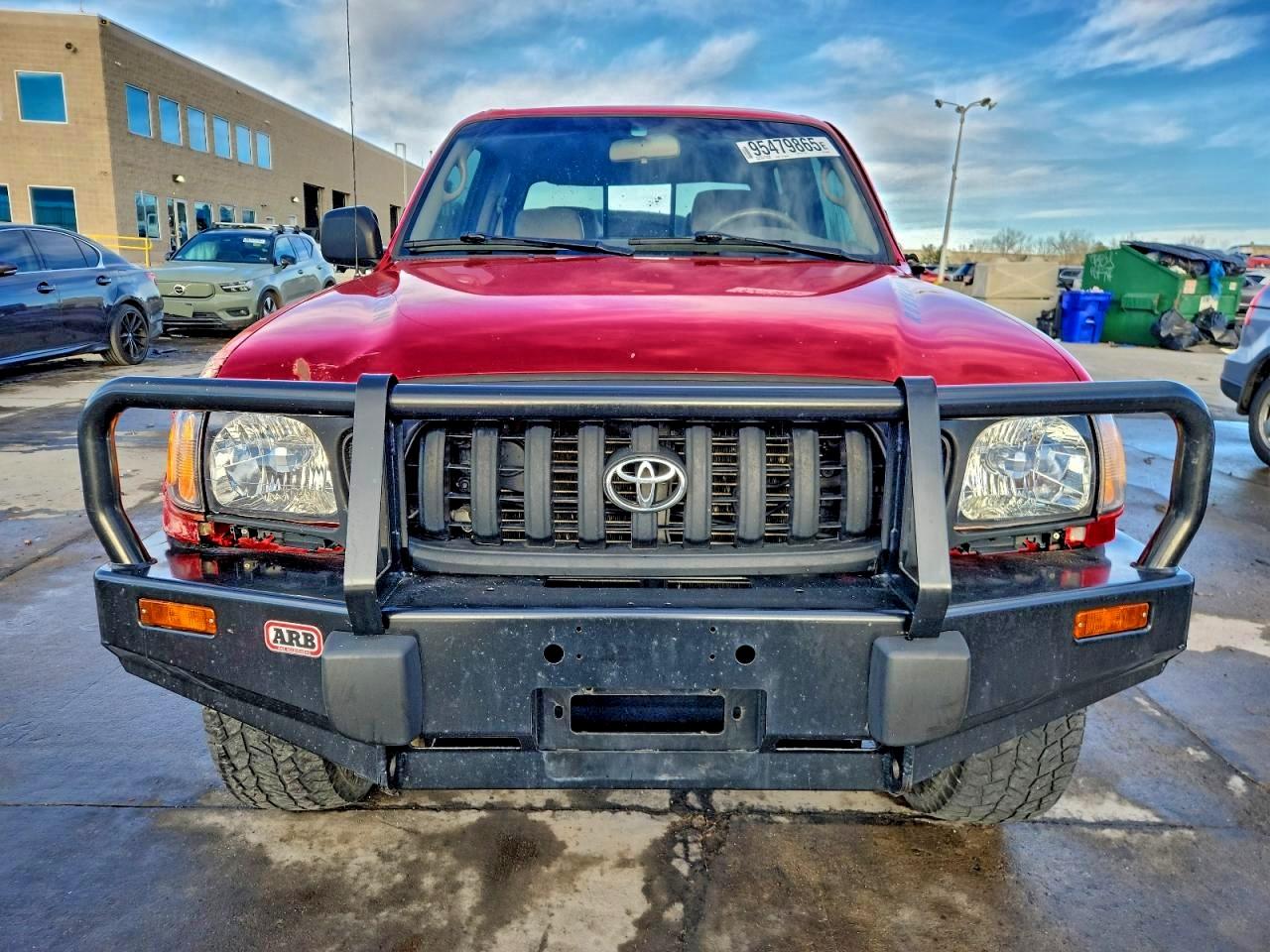 Toyota Tacoma Double Cab Image 11