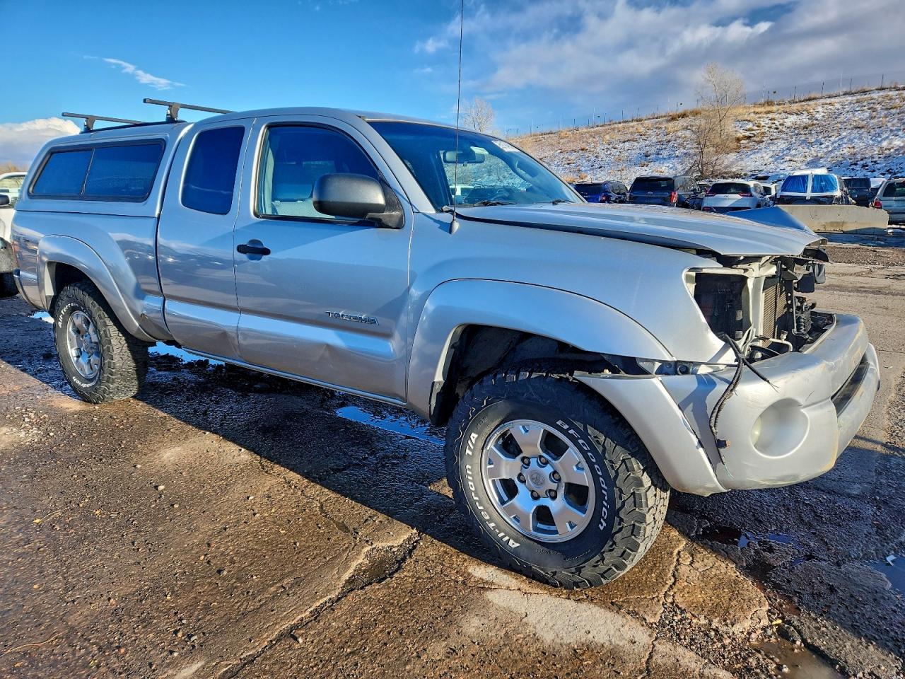 Toyota Tacoma Access Cab Image 3