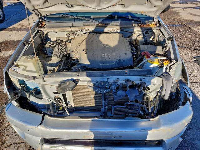 Toyota Tacoma Access Cab Image 12