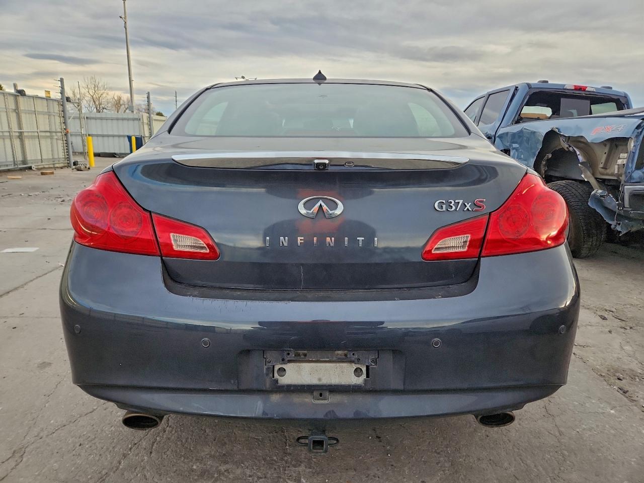 INFINITI G37 Image 5