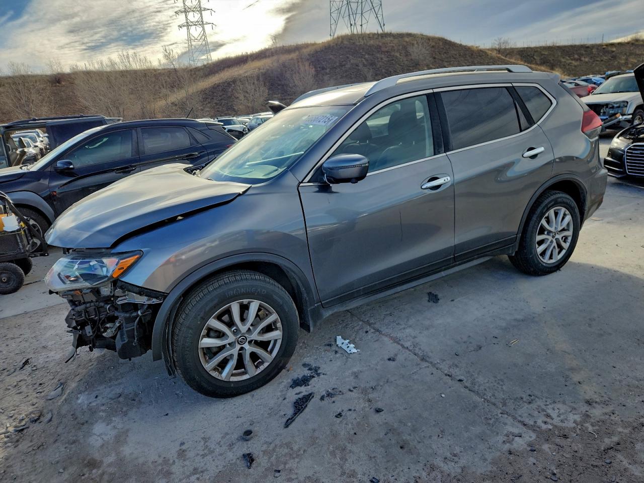 Nissan Rogue S Image 1
