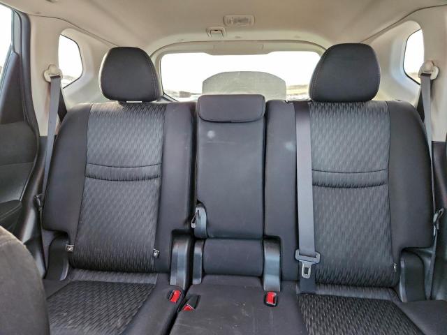 Nissan Rogue S Image 3