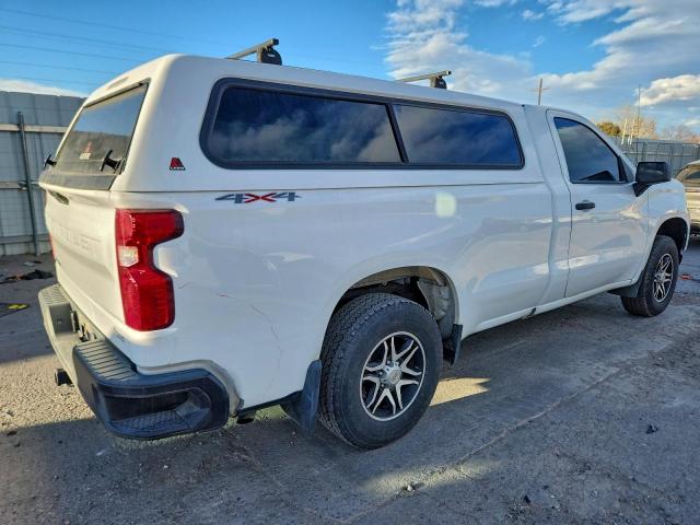 Chevrolet Silverado K1500 Image 7