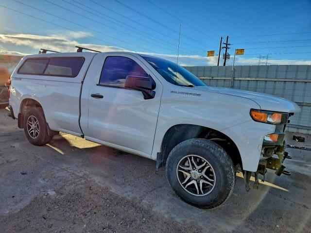 Chevrolet Silverado K1500 Image 5