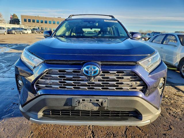 Toyota RAV4 Limited Image 6