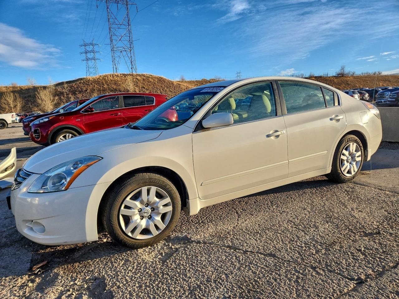 Nissan Altima Base Image 1