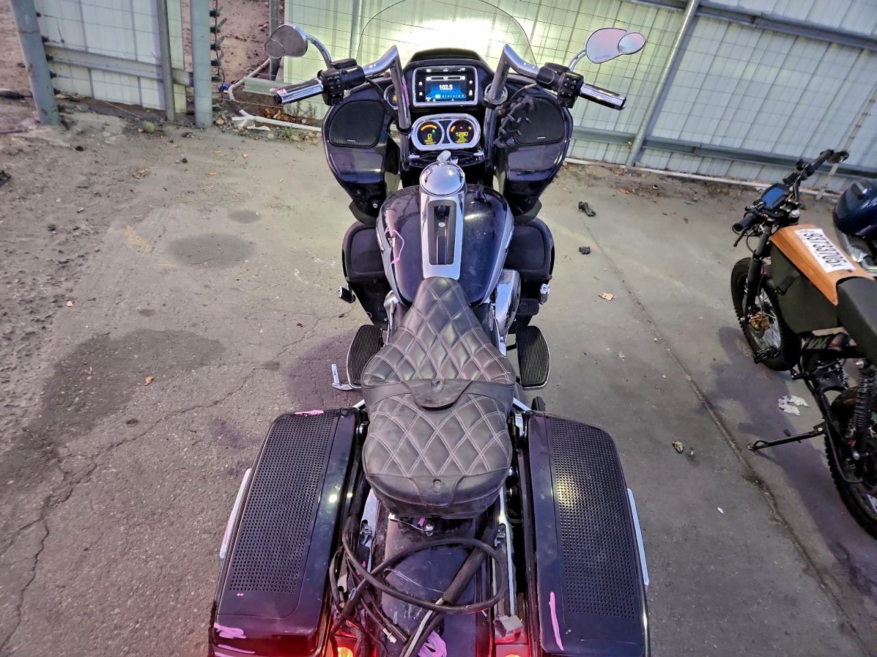 Harley-Davidson Fl Image 7