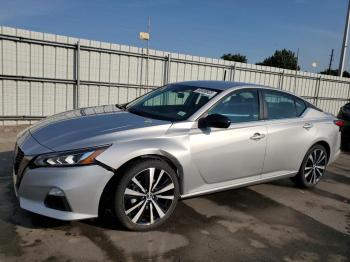  Salvage Nissan Altima