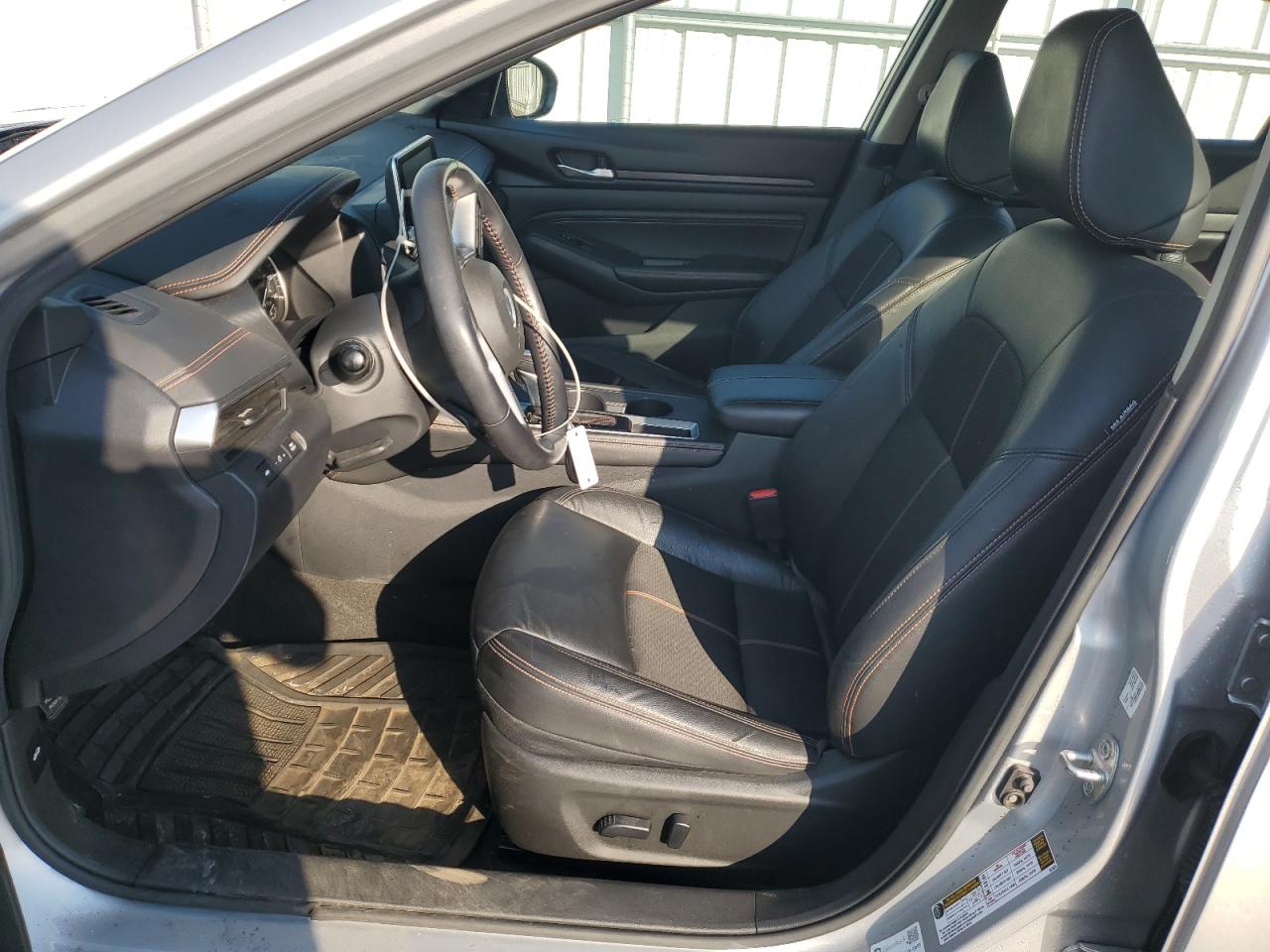 Nissan Altima Sr Image 10