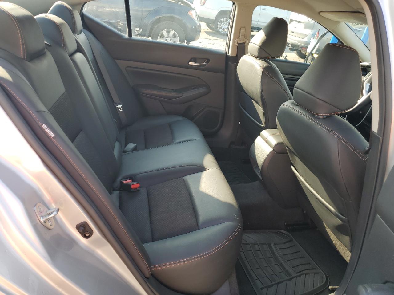 Nissan Altima Sr Image 9