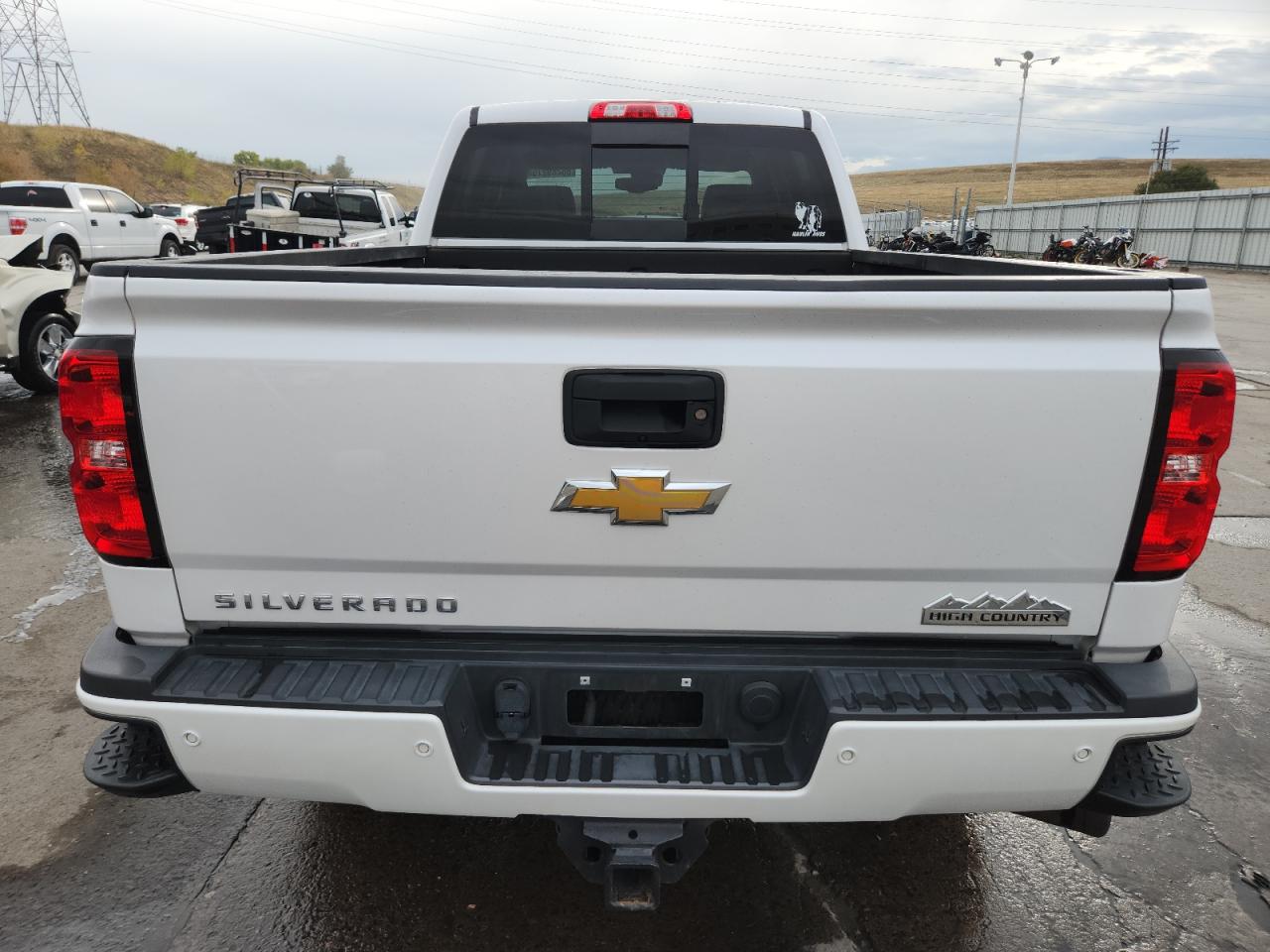 Chevrolet Silverado K2500 High Country Image 4