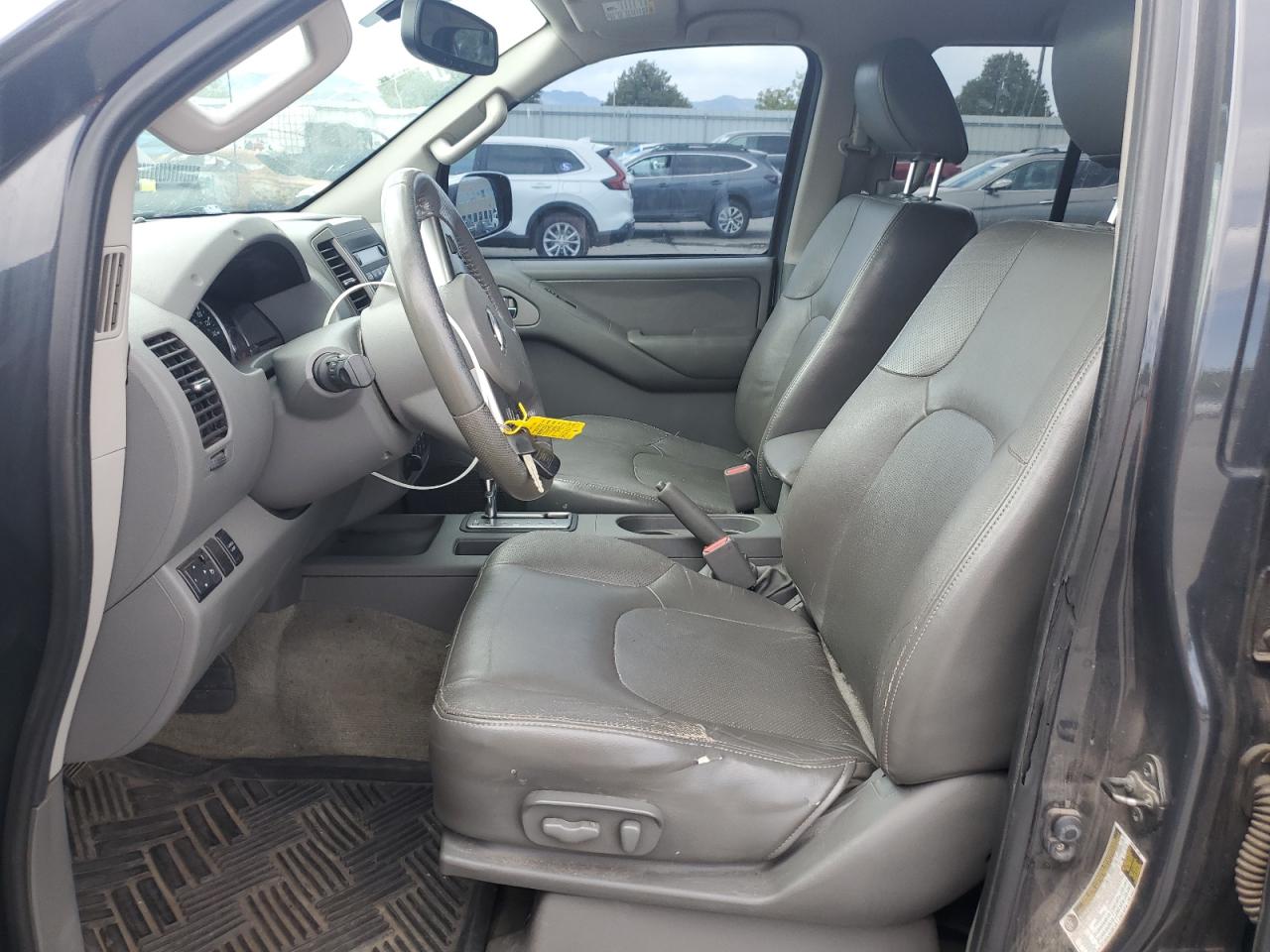 Nissan Frontier Sv Image 6