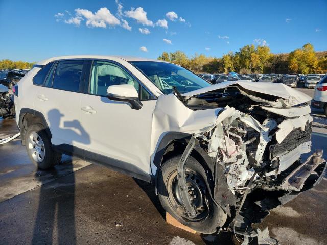 Toyota RAV4 Le Image 9