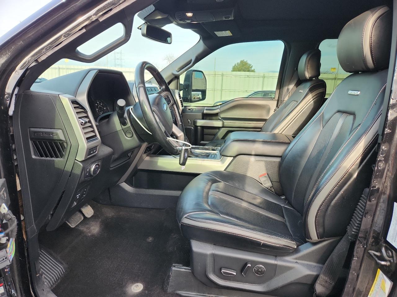 Ford F-150 Supercrew Image 7