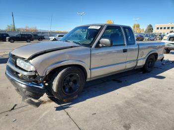  Salvage Chevrolet S-10
