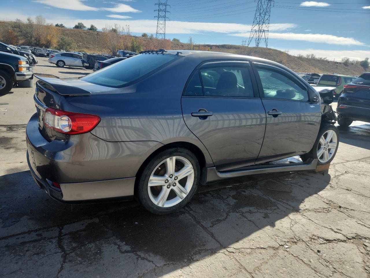 Toyota Corolla Base Image 11