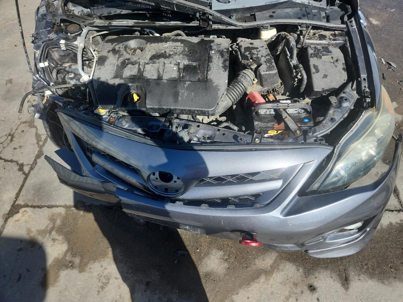 Toyota Corolla Base Image 10