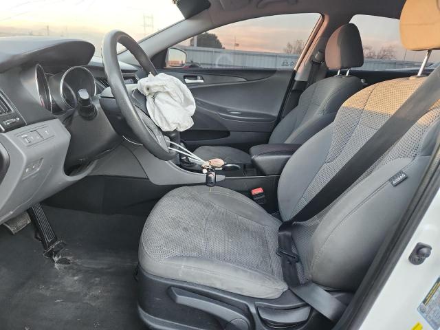 Hyundai SONATA Gls Image 9