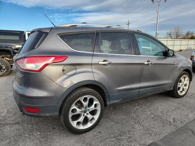 Ford Escape Titanium Image 2