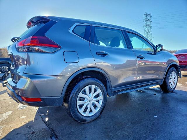 Nissan Rogue S Image 3