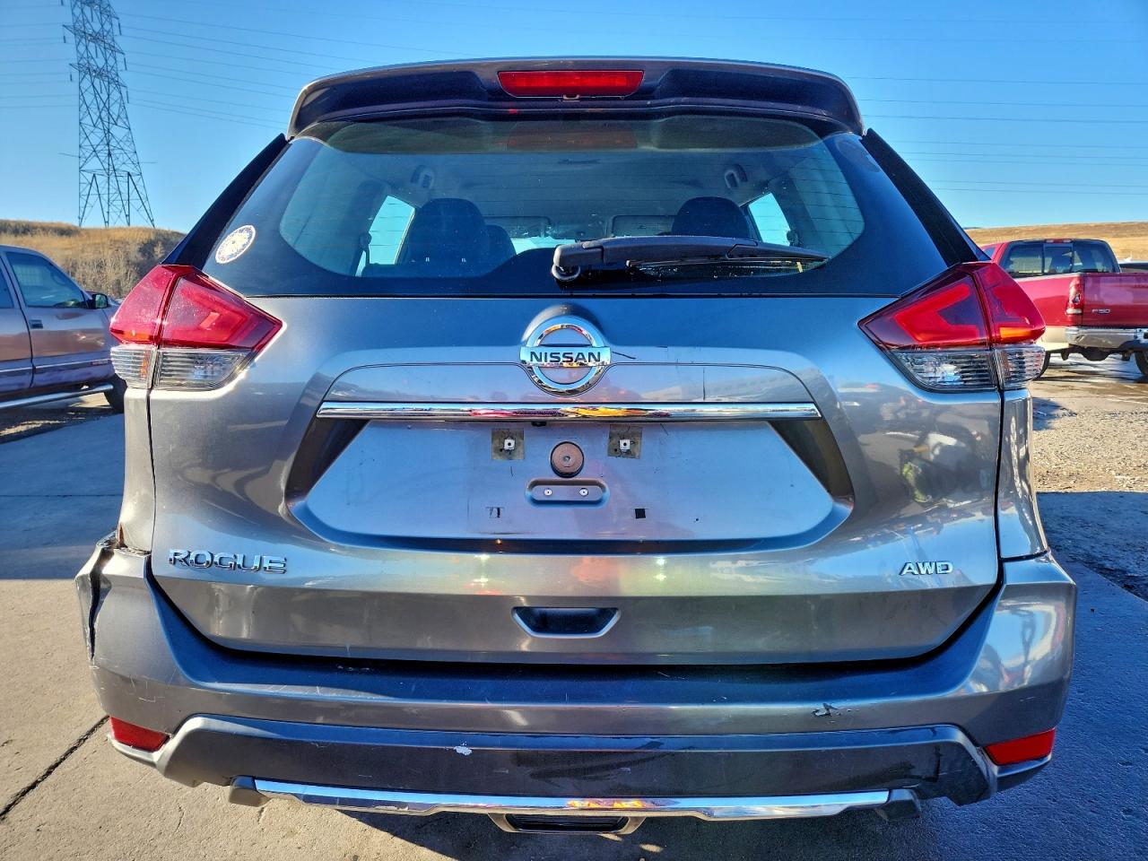 Nissan Rogue S Image 6