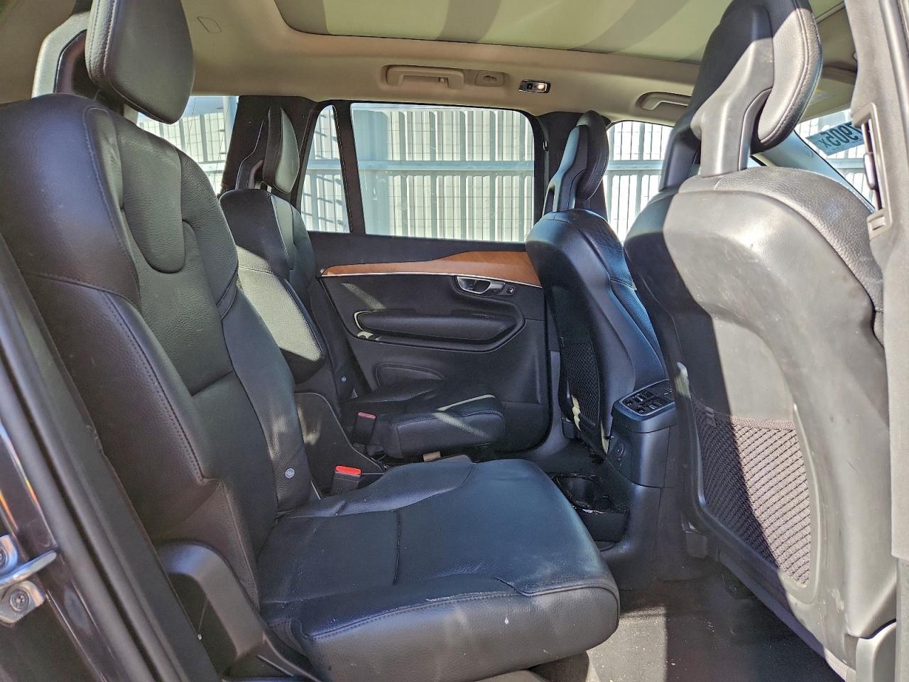 Volvo Xc90 T8 Re T8 Recharge Momentum Image 5