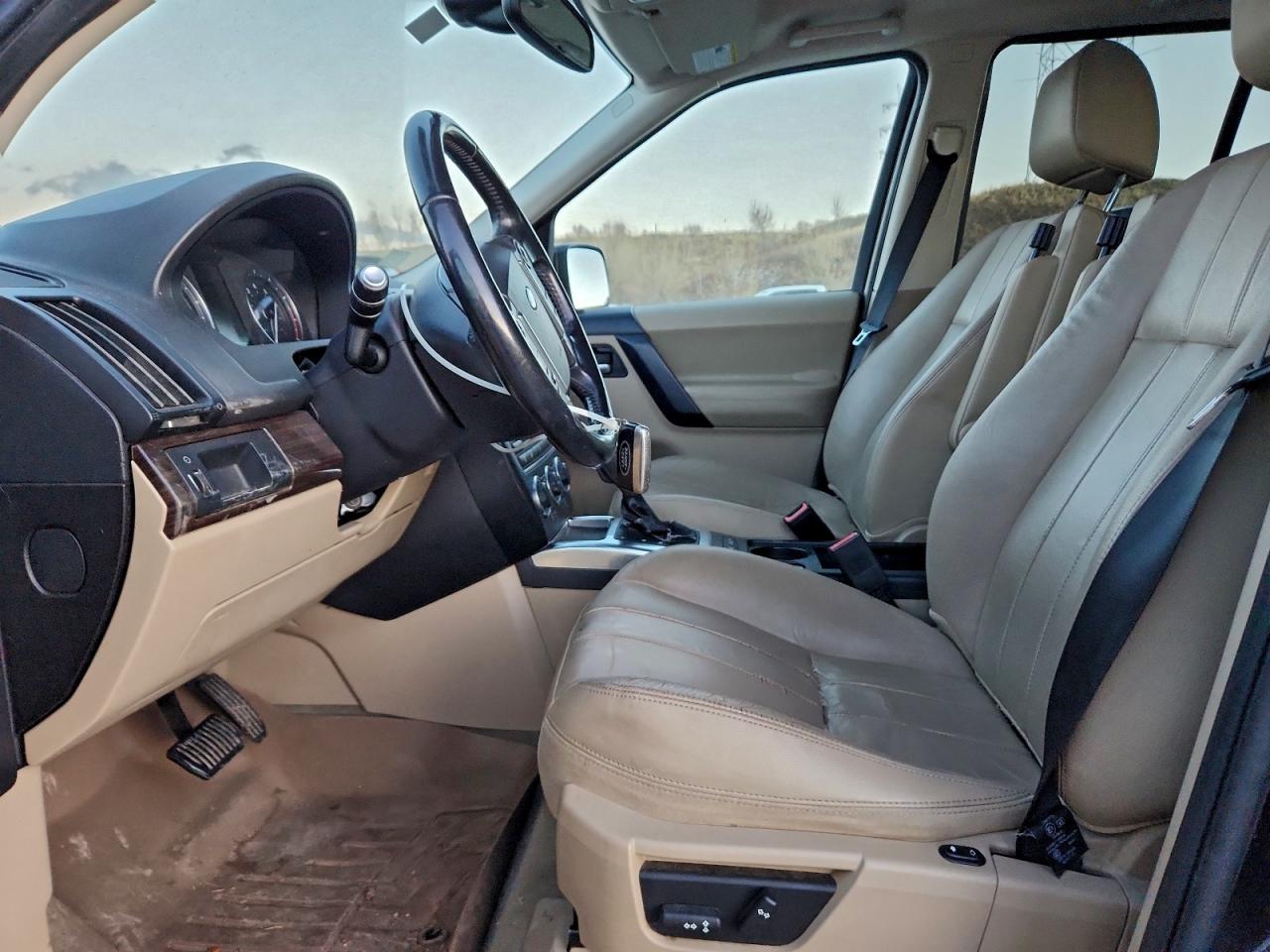 Land Rover LR2 Hse Image 5