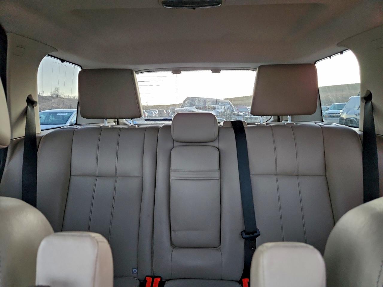 Land Rover LR2 Hse Image 9