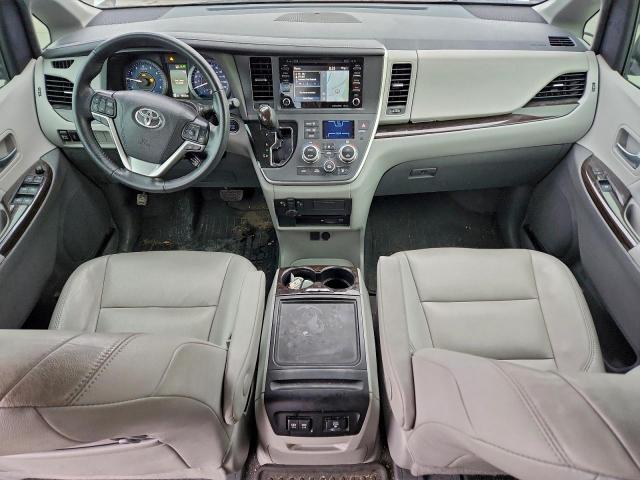 Toyota Sienna Xle Image 5