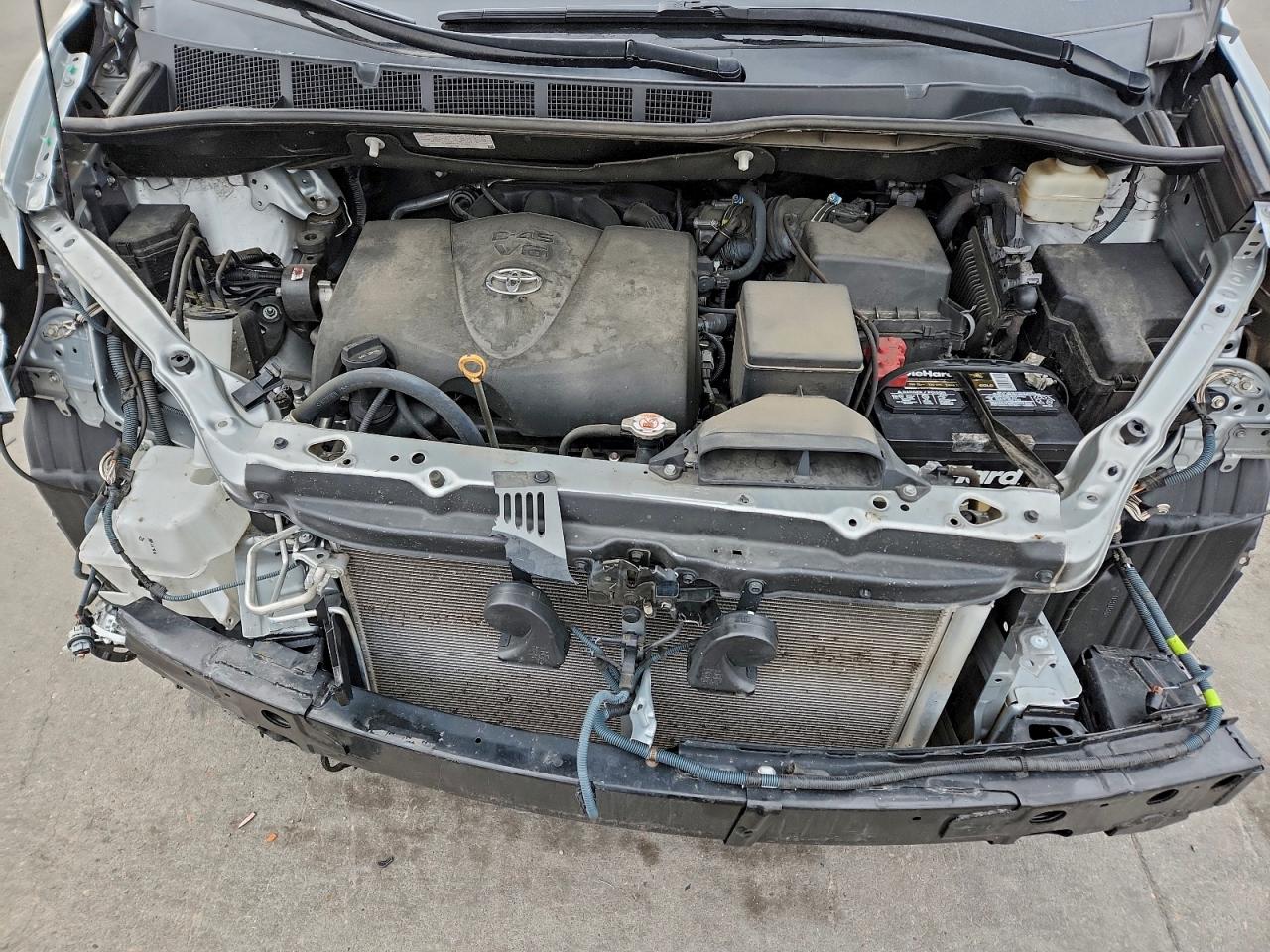 Toyota Sienna Xle Image 12