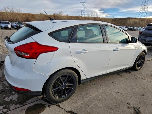 Ford Focus Se Image 4
