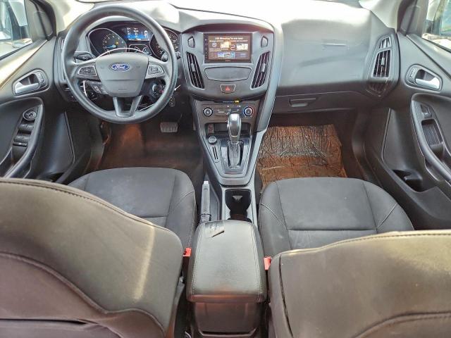 Ford Focus Se Image 11
