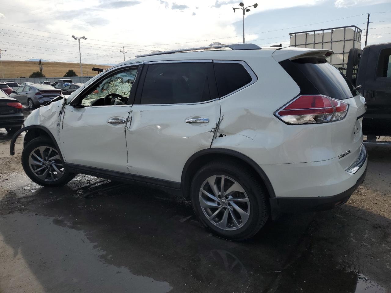 Nissan Rogue S Image 2