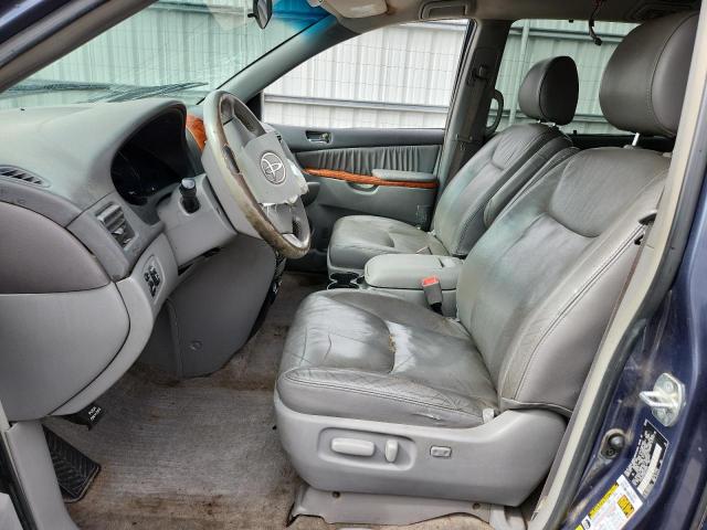 Toyota Sienna Xle Image 7