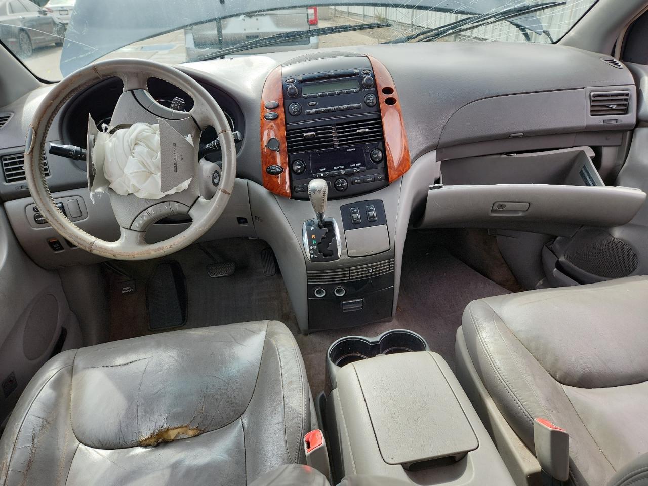 Toyota Sienna Xle Image 10