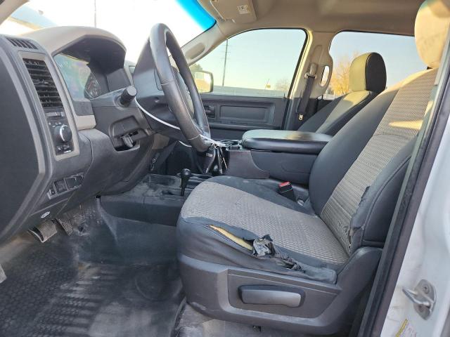 Dodge Ram 2500 St Image 4