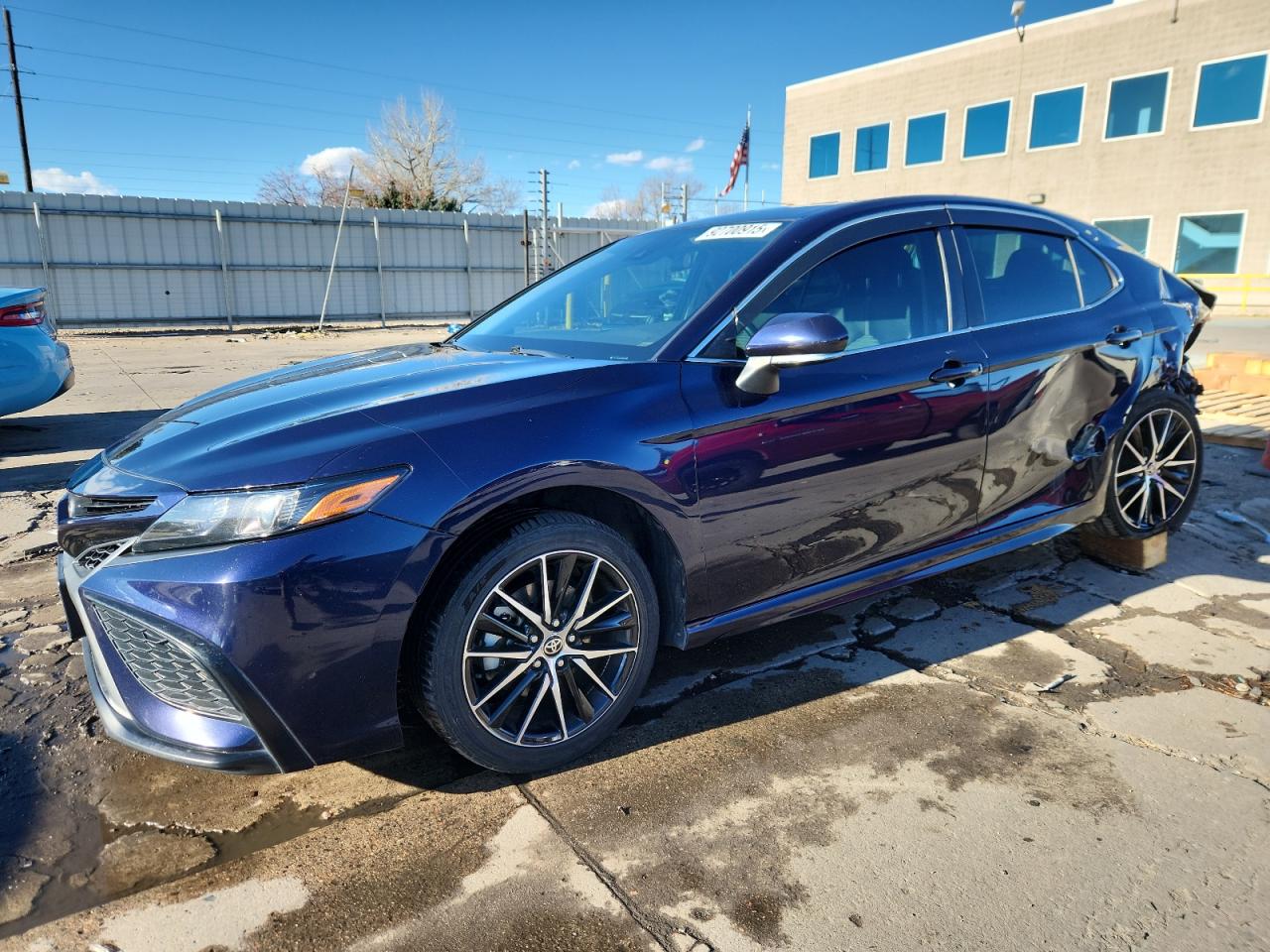 Toyota Camry Se Image 1