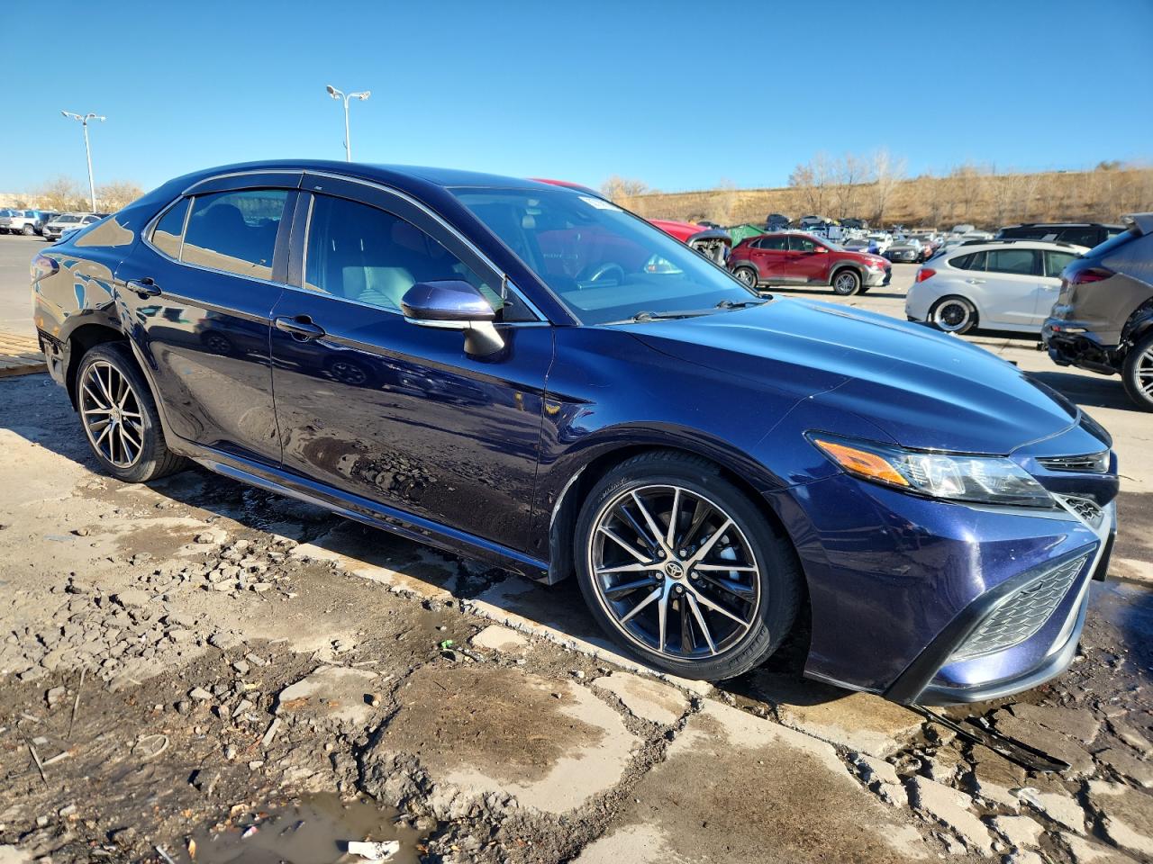 Toyota Camry Se Image 3