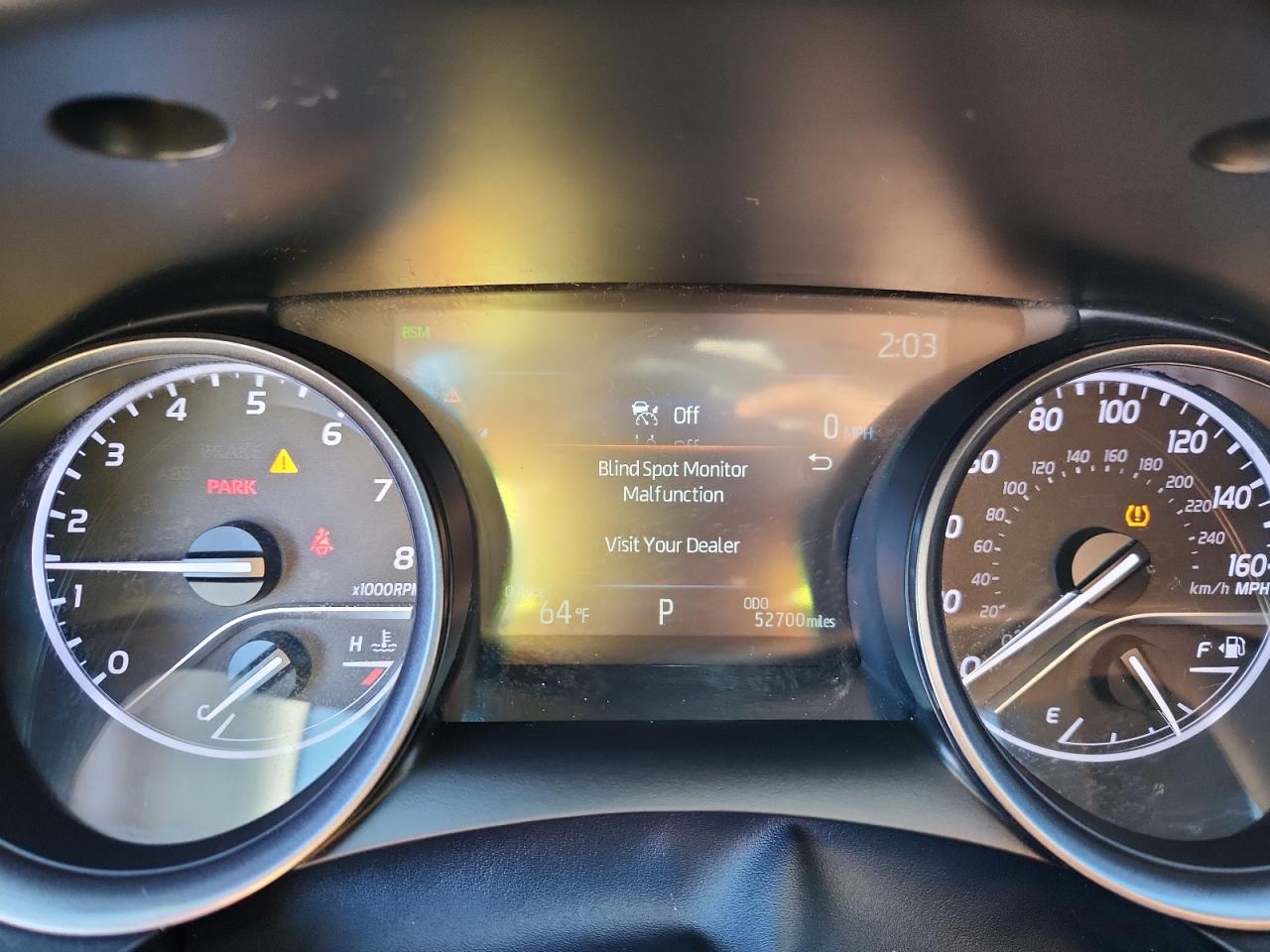 Toyota Camry Se Image 9