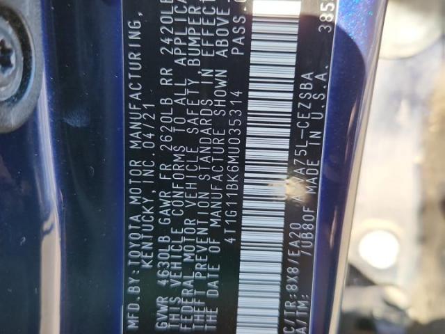 Toyota Camry Se Image 6