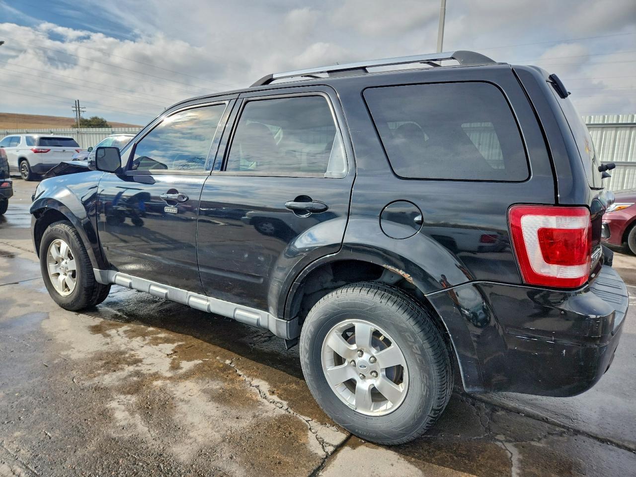 Ford Escape Limited Image 3